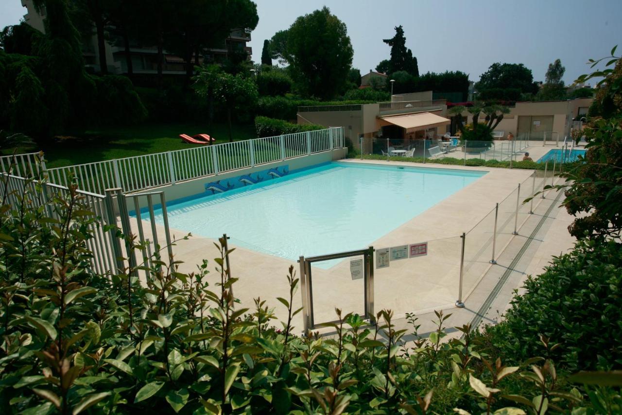 Appartement vue sur mer 34m2 Piscine Tennis Antibes Extérieur photo