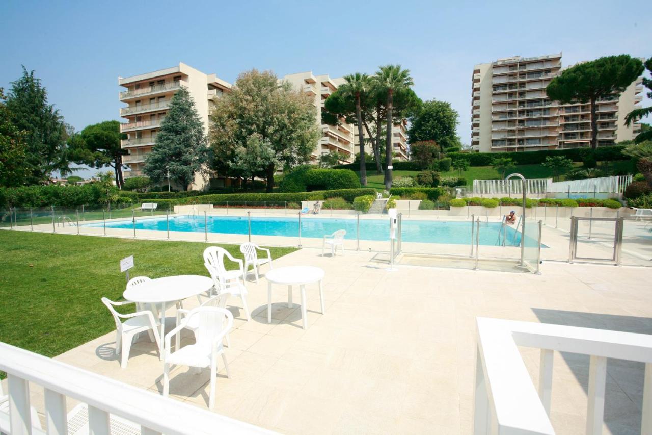 Appartement vue sur mer 34m2 Piscine Tennis Antibes Extérieur photo
